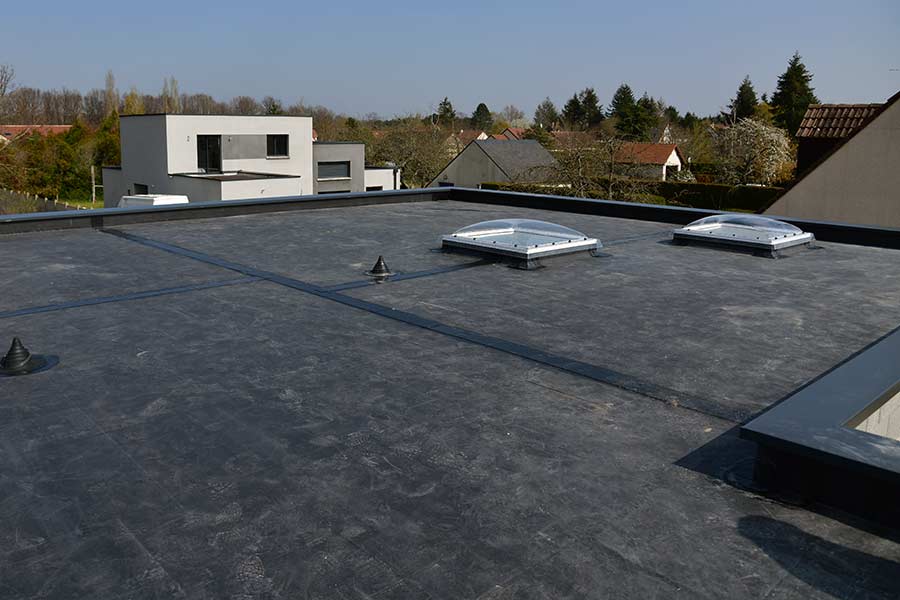 EPDM commercial roof, showcasing a robust, weather-resistant membrane that provides reliable waterproofing, UV protection, and energy efficiency for industrial buildings.